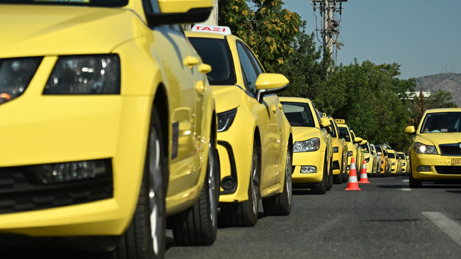 Πρόστιμο 5.000 ευρώ σε οδηγό ταξί για παραβίαση σφράγισης ταξιμέτρου